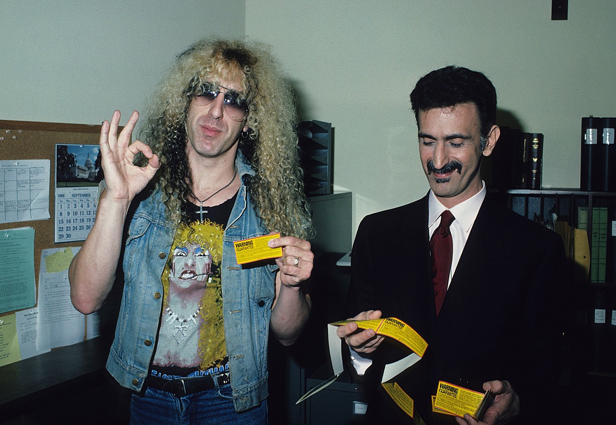 八Ｏ年代最重大的搖滾樂戰役：Dee Snider和Frank Zappa與美國政府的審查之戰