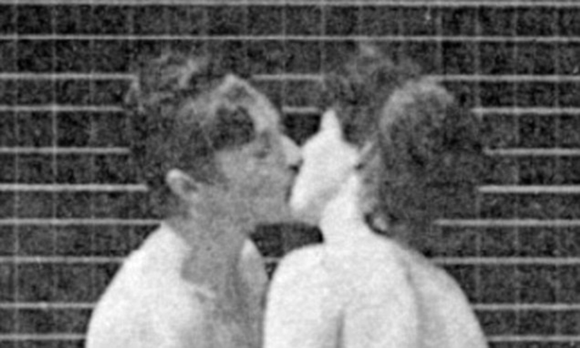 電影中的第一個吻