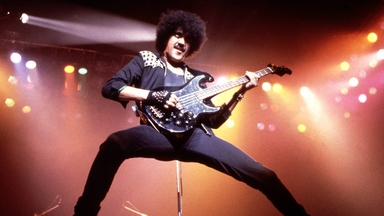 硬搖滾樂團Thin Lizzy的靈魂人物菲爾‧利諾特（Phil Lynott）。