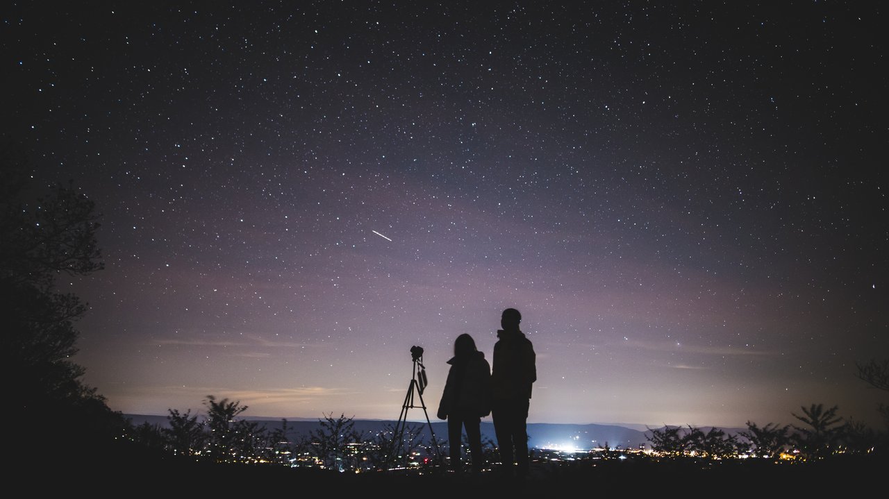 找到真命天女和在銀河系發現外星人的機率相差無幾。