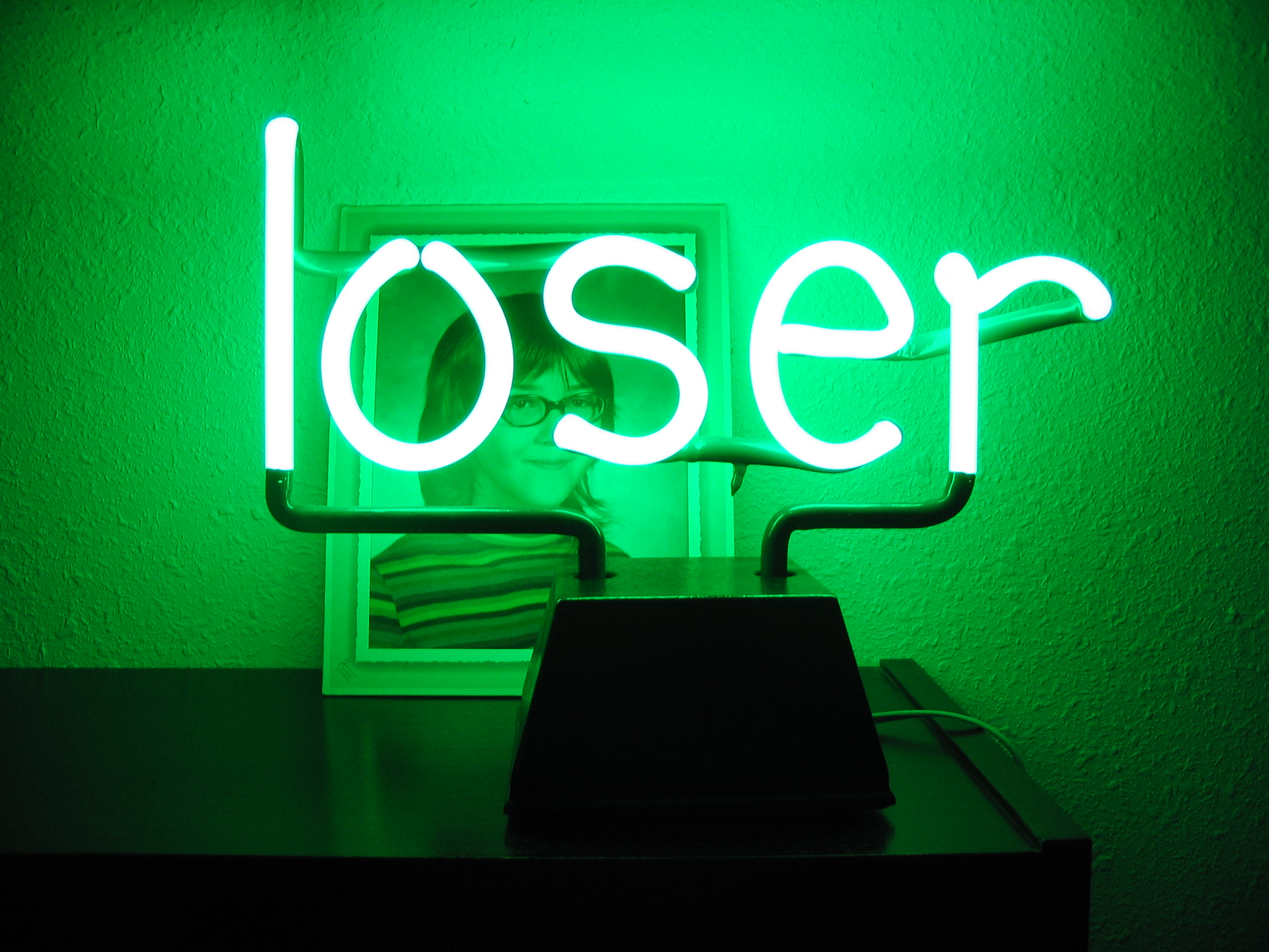 魯蛇，亦有時作滷蛇，是ptt的一個流行用語。 魯蛇即英文「loser」（失敗者）的諧音。