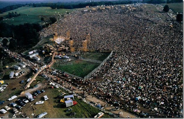 1969年8月，為期三天的Woodstock音樂祭聚集了超過四十萬的嬉皮士。