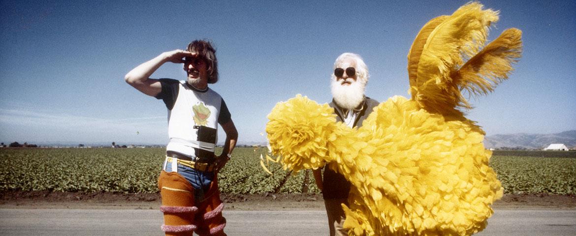 側寫卡羅爾故事的紀錄片《I Am Big Bird: The Caroll Spinney Story》今年五月將在美國上映。