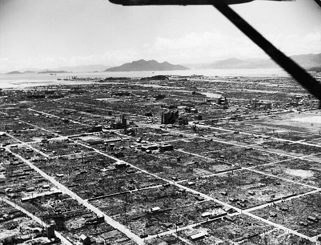 幾乎被夷為平地的廣島空拍圖。